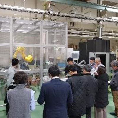 business_img04 技術説明・対外対応